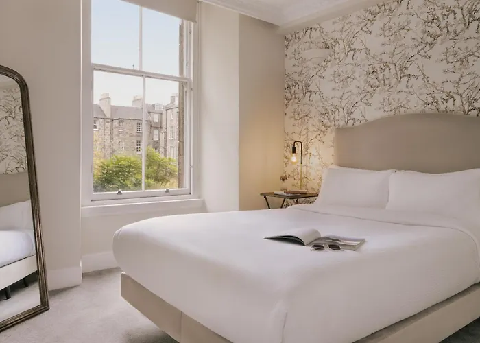 Thistle Suites Royal Garden Edimburgo